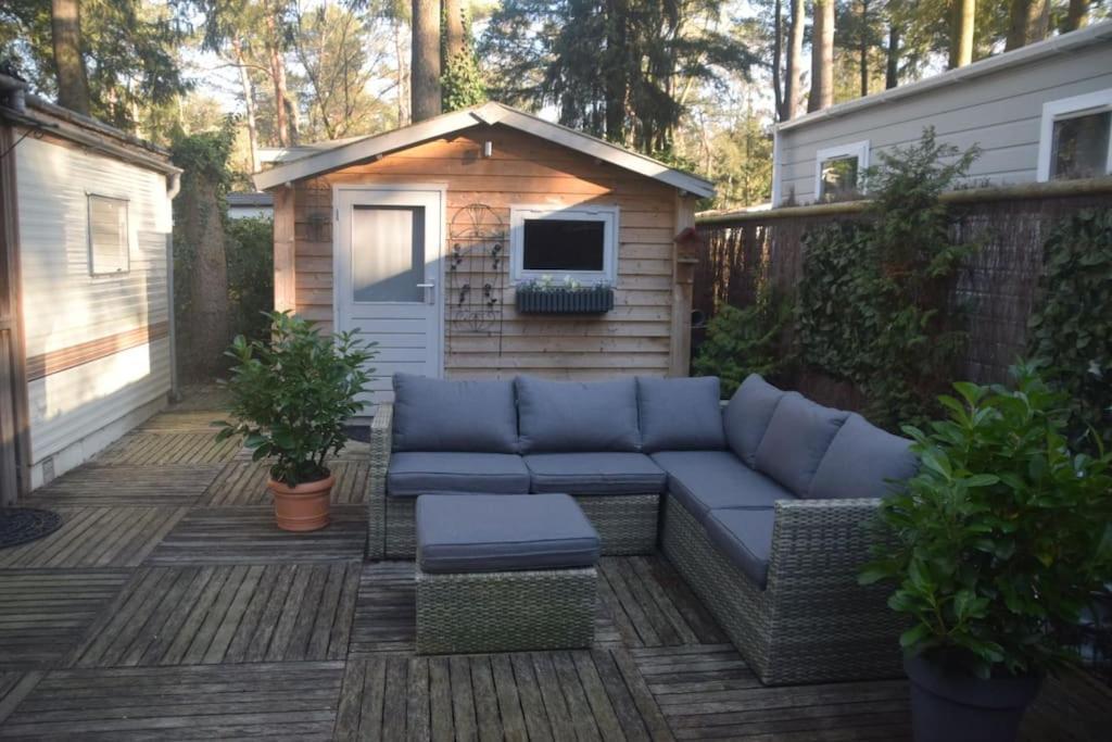 Te Huur: Leuke 4-Persoons Stacaravan Op Top Locatie! 헨덜루 외부 사진